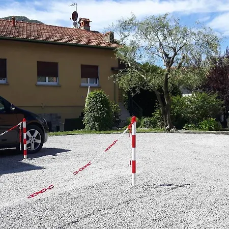 Apartamento With Garden And Private Parking *